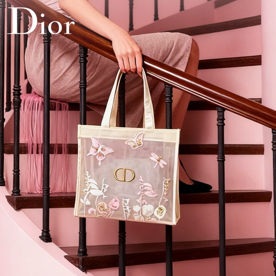 Christian Dior Dior'un Çantası - Travel Accessories Toiletries incelemesi ve fiyatı