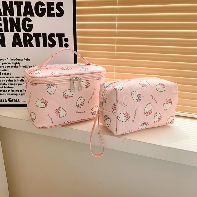Hello Kitty Makyaj Çantası Büy - Travel Accessories Organiser incelemesi ve fiyatı