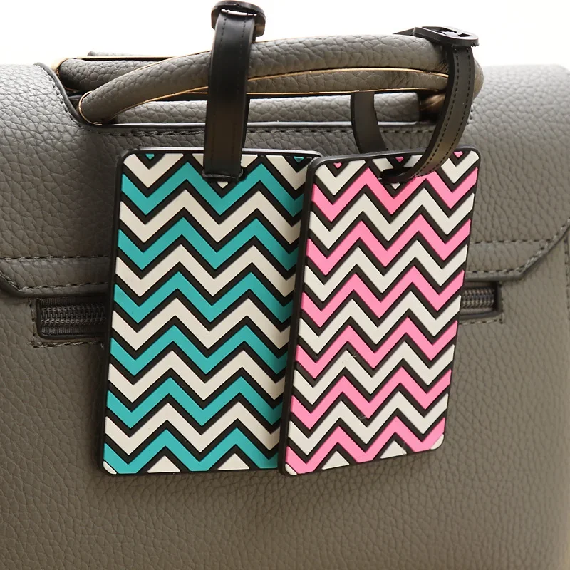 Geometrik Bagaj Etiketleri Kad - Travel Accessories Sale incelemesi ve fiyatı